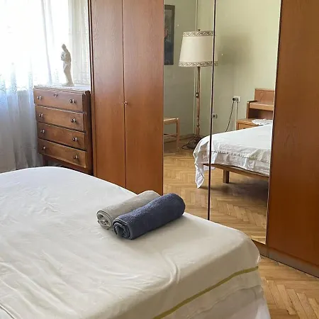 Apartment Vintage In Center