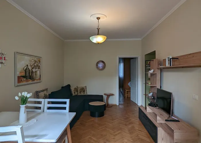 Apartment Vintage In Center *